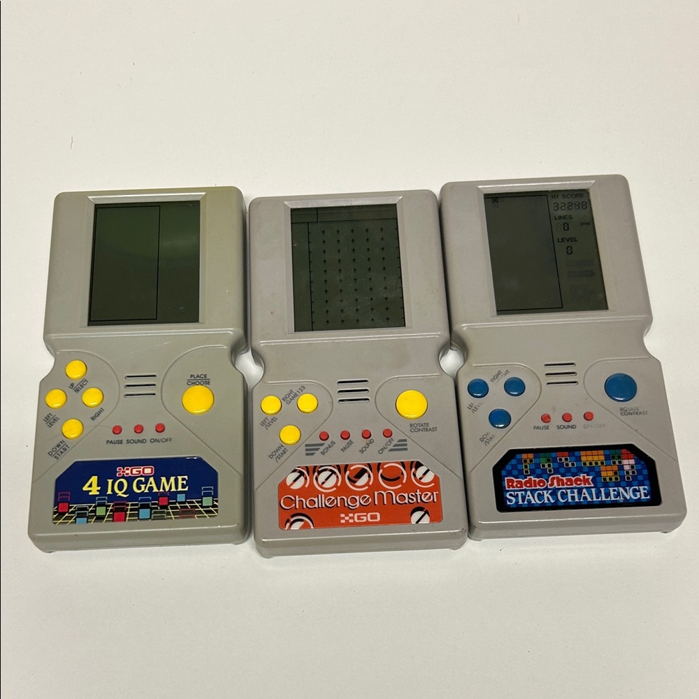Retro Handheld Game Console Set Working condition